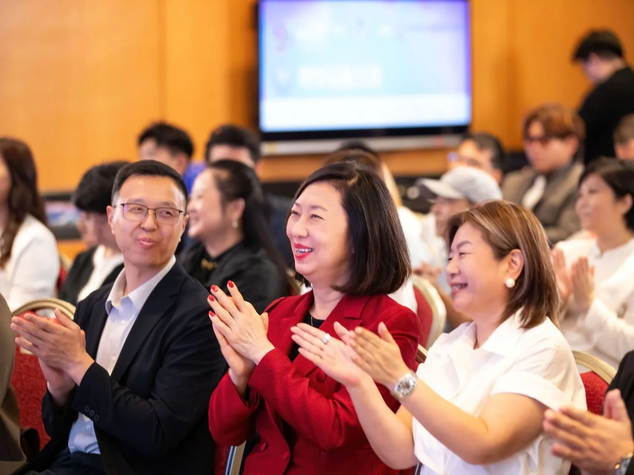 The audience applauding during the Bay Youth AI forum, Macao, 2 June 2026