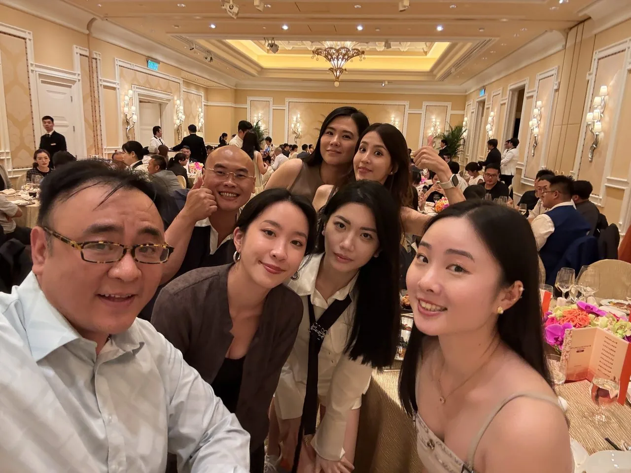 Sean Own with new-media creators and self-media partners during the First Global Chinese Influencer Festival, Macao, August 2026